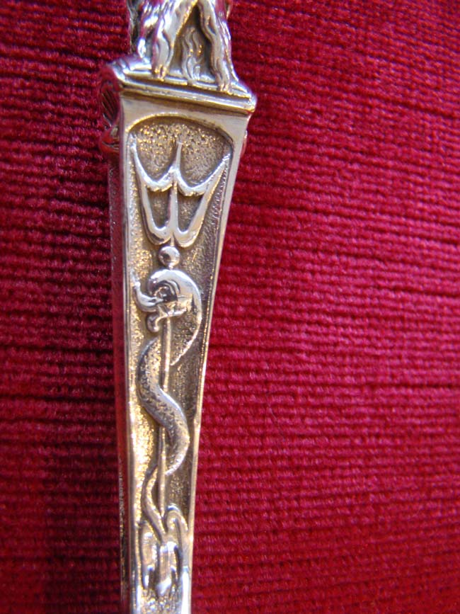 A FABULOUS maritime themed serving fork and fish slice with Poseidon's head made in 1861 — image 8